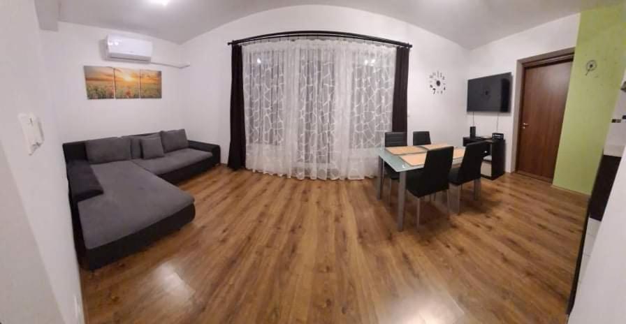 Smarthomeapartman Хайдусобосло Экстерьер фото